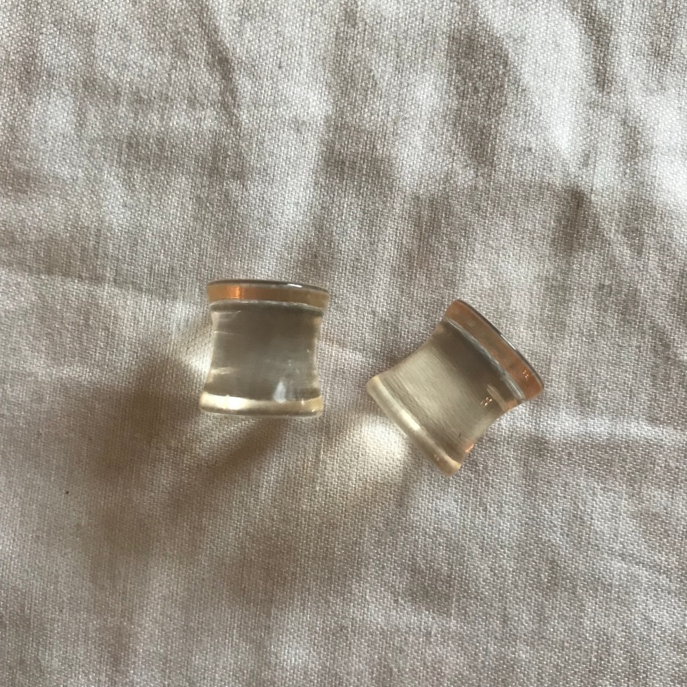 Crystal clear acrylic plugs